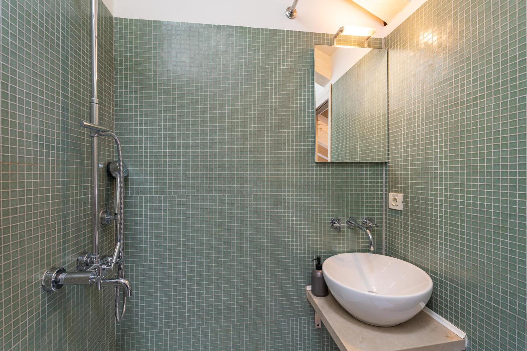 Kenova Old Town Apartment *