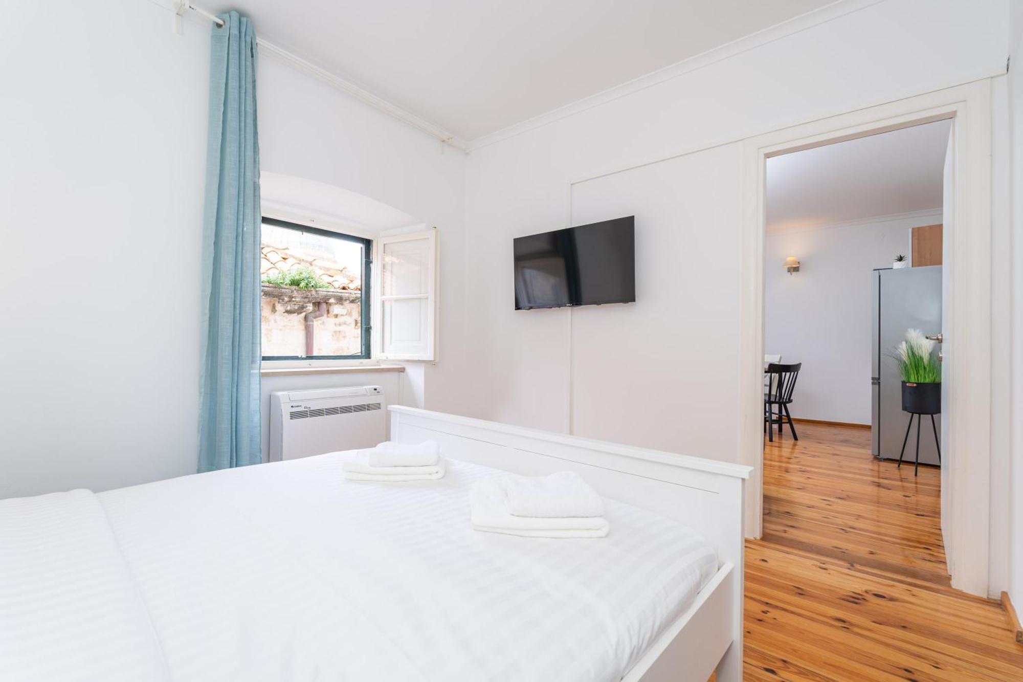 Kenova Old Town Apartma *